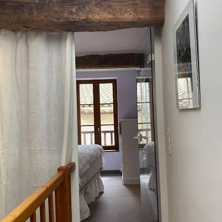 Charming With Roof Terrace! Villa